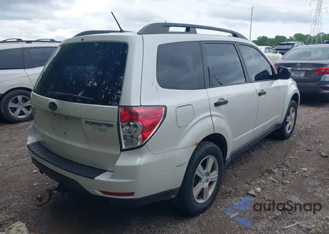 2010 Subaru Forester 2.5X z USA, uszkodzony, nr VIN JF2SH6BC4AH916504